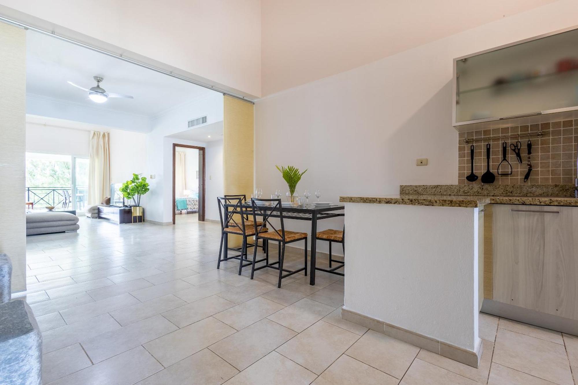 Private & Luxury Cocotal In Gated & Secured Community Apartment *
