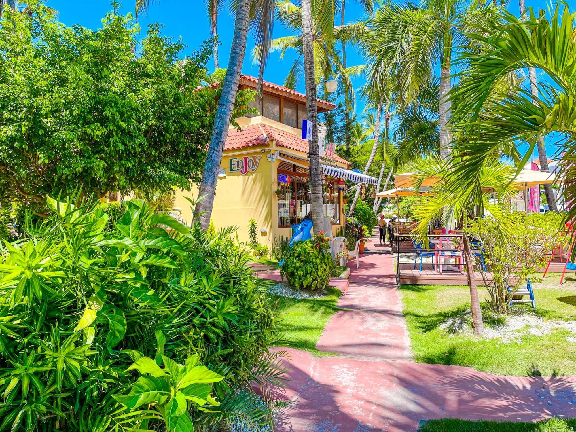 & Long Term Vacation Bavaro Club & 5*