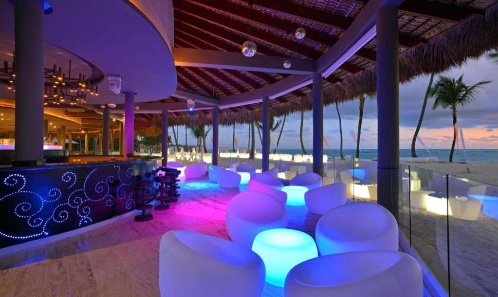 Paradisus (adults Only)
