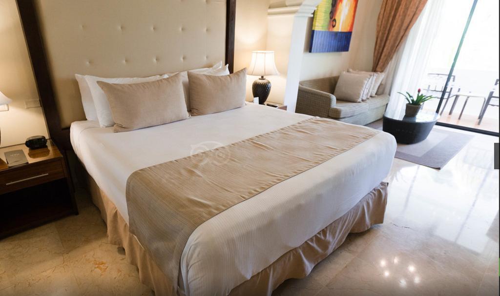 Suites At Melia Caribe Beach And Hotel 4*