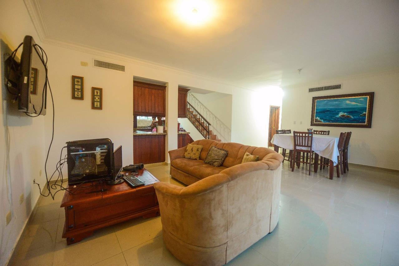 Shirley's Beach Place *