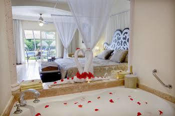 Majestic Colonial Club - Only Adults Hotel