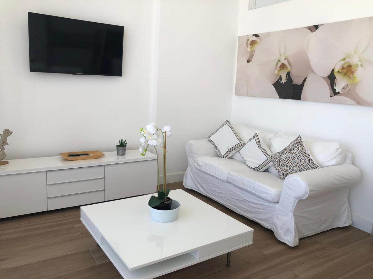 Brand New Cozy In Los Corales *