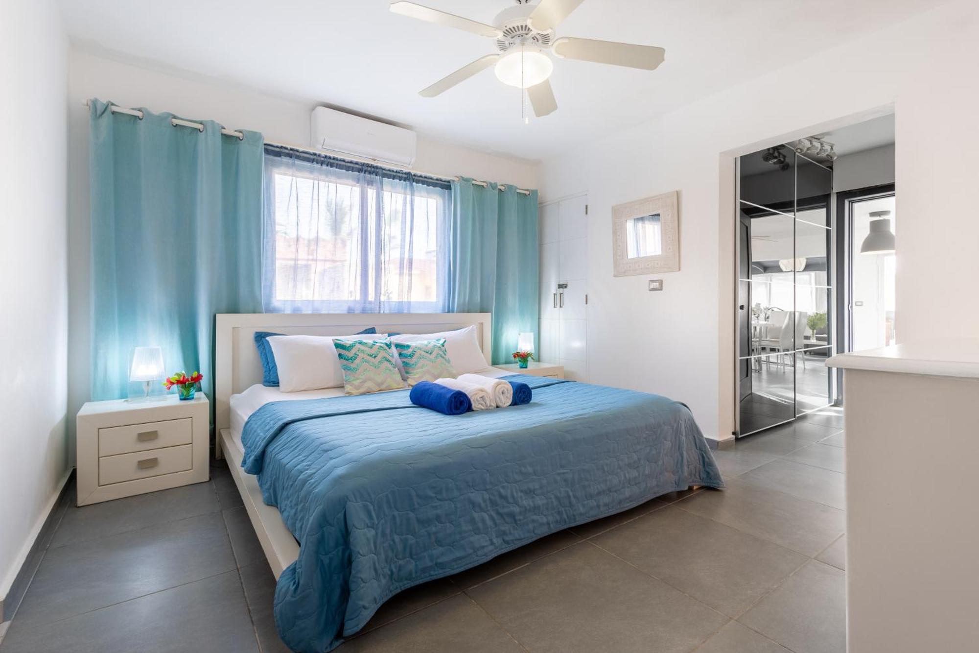Amazing Penthouse In With Ocean View Apartment