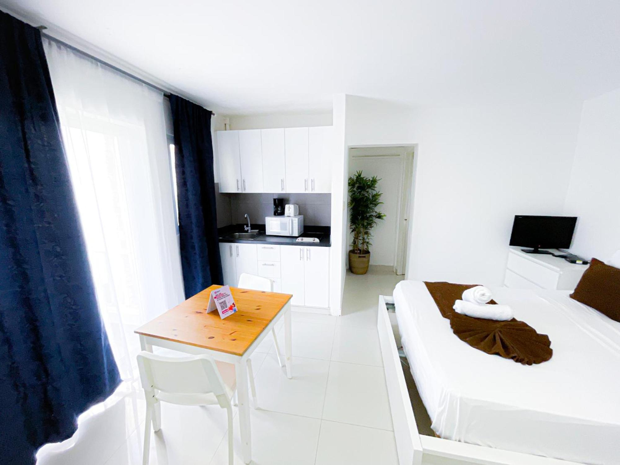 Sol Caribe Ducassi Pool Near The Wifi Club &