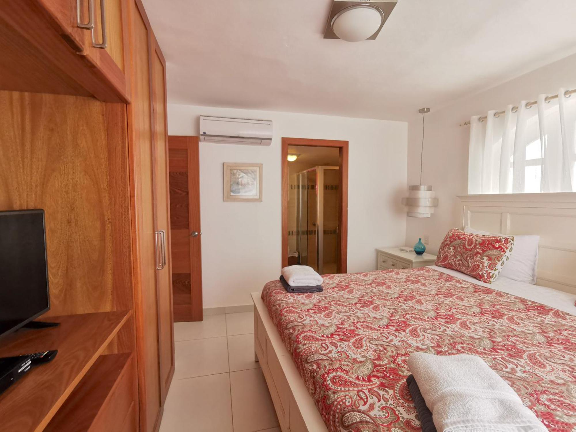 Caribbean Dream & Ocean View Playa Corales Aparthotel *