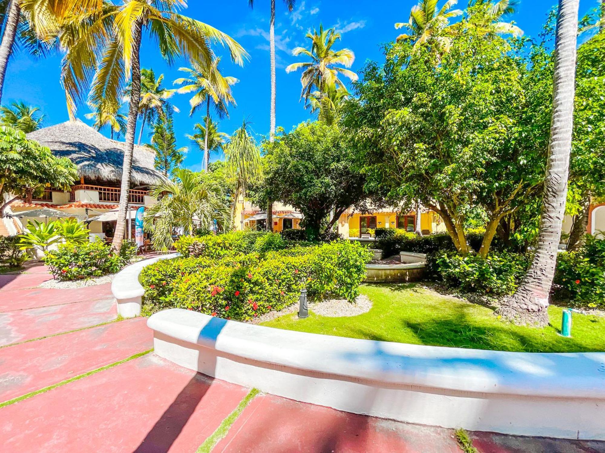 Sol Caribe Ducassi Pool Near The Wifi Club & Hotel Punta Cana