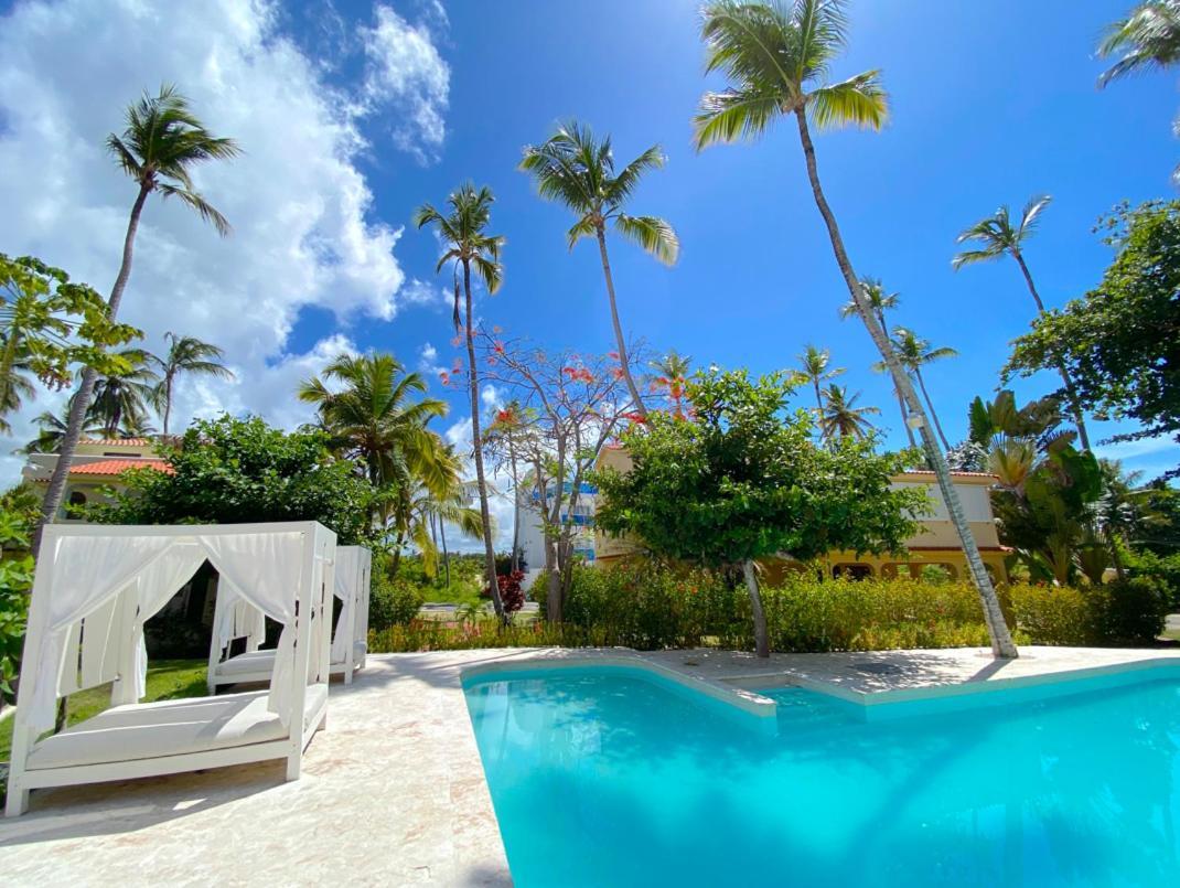 Caribbean Dream & Ocean View Playa Corales Aparthotel