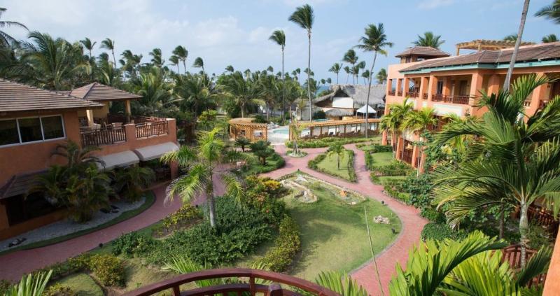Vik Cayena Resort
