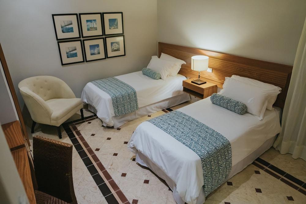 Ancora Cap Cana & Marina Hotel 5*