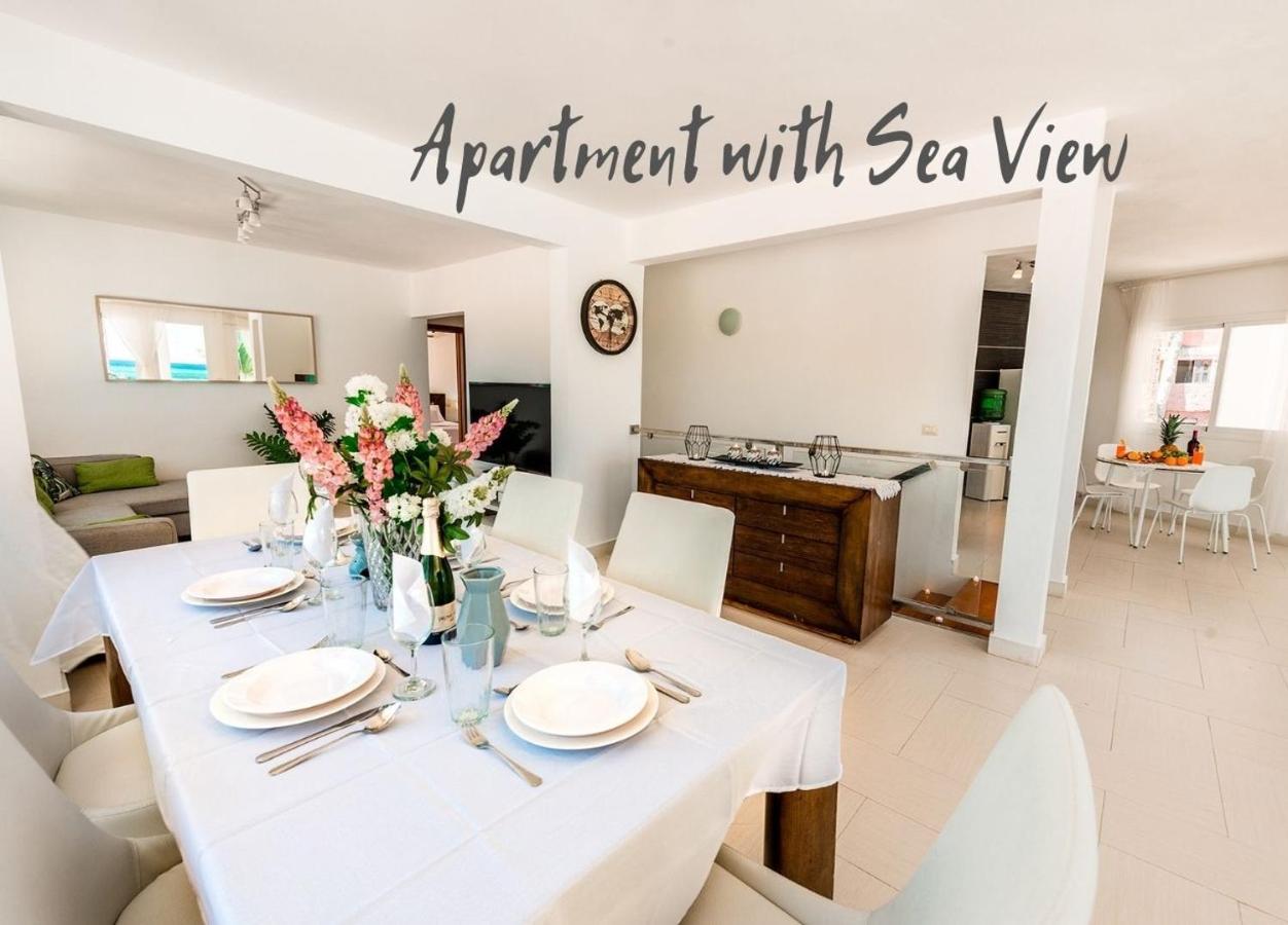 Beachfront - Everything Bed & Breakfast
