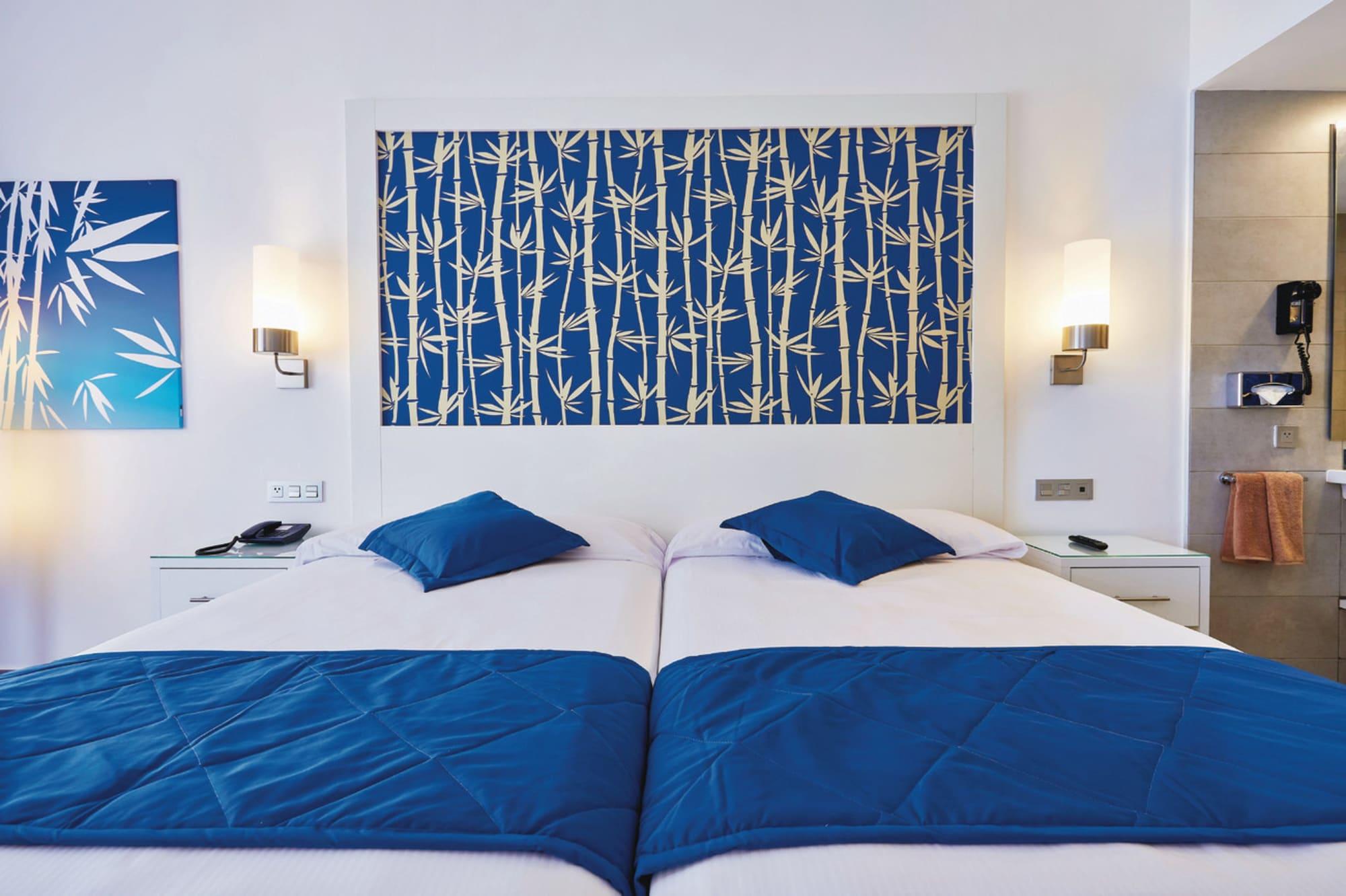 Hotel Riu Bambu 3*
