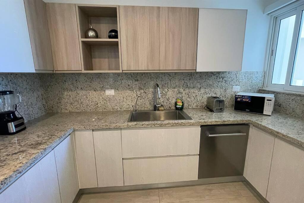Beautiful Penthouse With Private Elevator In Hard Rock Golf