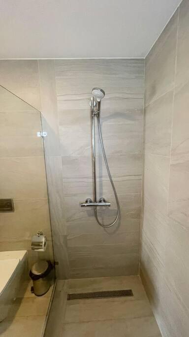 Beautiful Penthouse With Private Elevator In Hard Rock Golf Apartment *