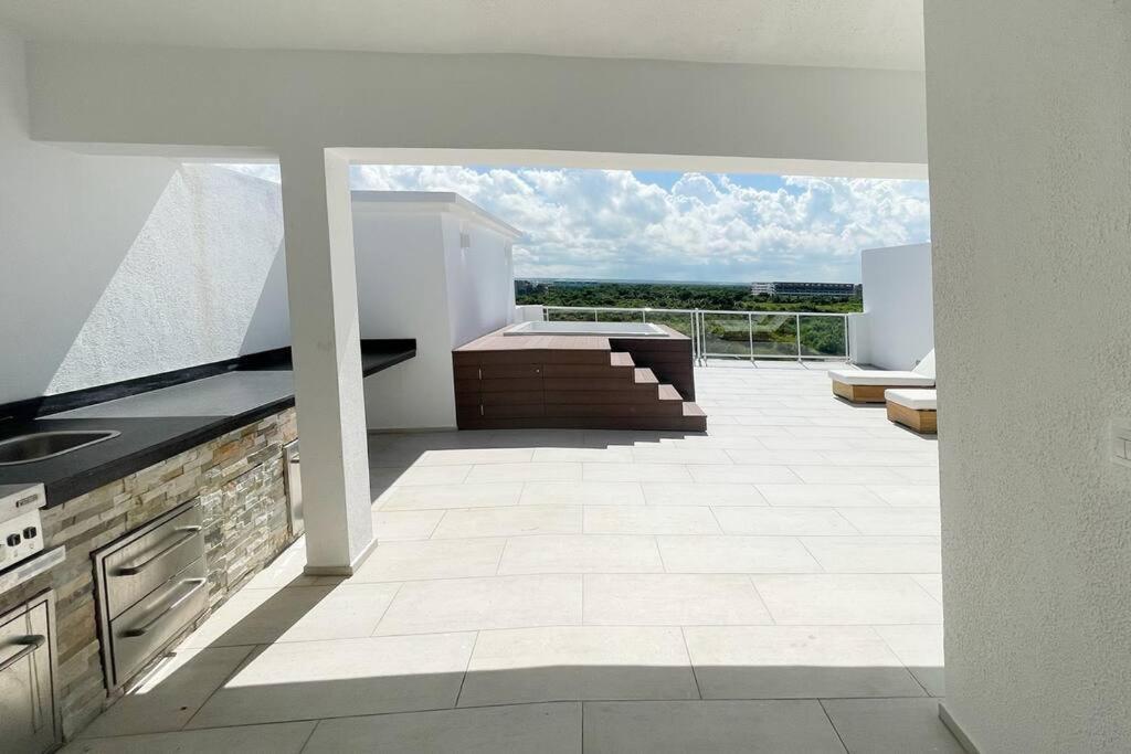 Beautiful Penthouse With Private Elevator In Hard Rock Golf