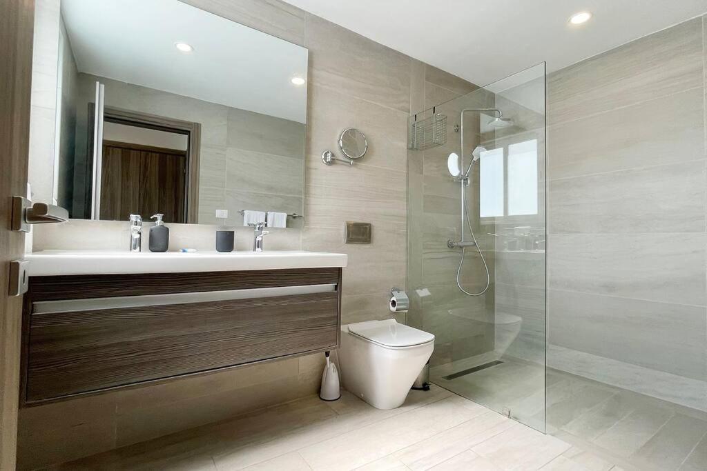 Beautiful Penthouse With Private Elevator In Hard Rock Golf Apartment