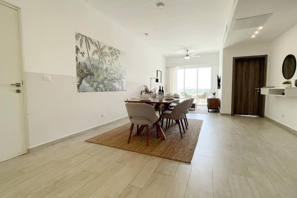 Beautiful Penthouse With Private Elevator In Hard Rock Golf Apartment