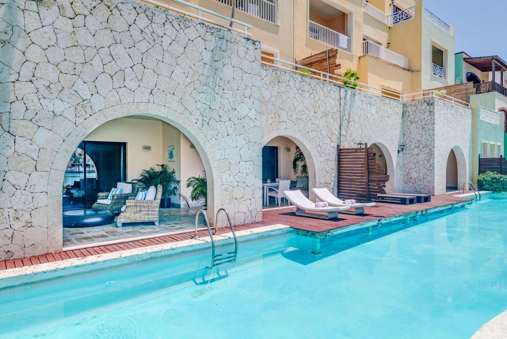 Fishing Lodge, Infinity Pool, Vistas A La Bahia Apartamento